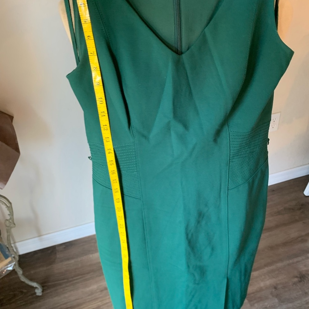 White House Black Market Green Dress - Picture 9 of 12